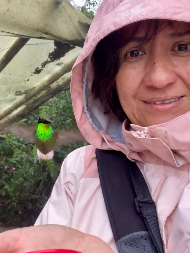 Quito Private Tour - Selfie with hummingbird