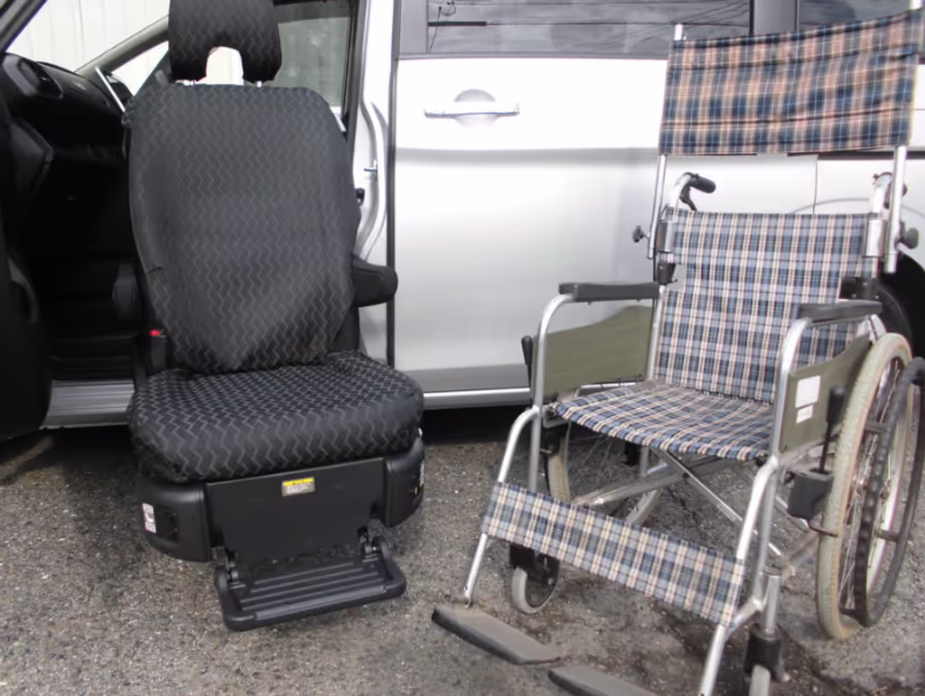 Nagasaki Private Tour - “a wheelchair-accessible front passenger seat”
