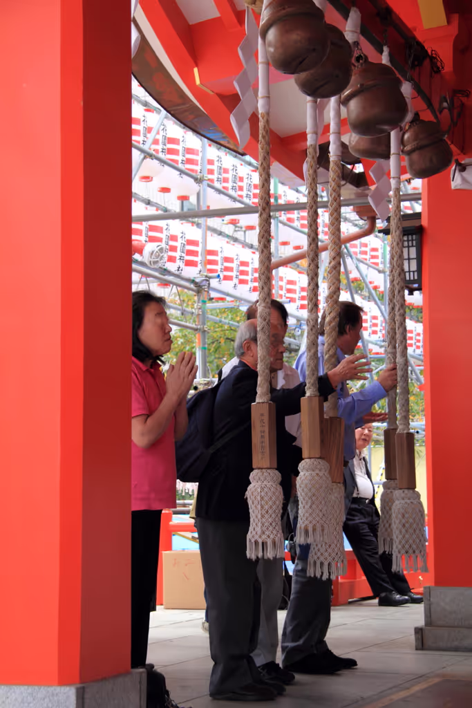 Tokyo Private Tour - at Shinto shrine