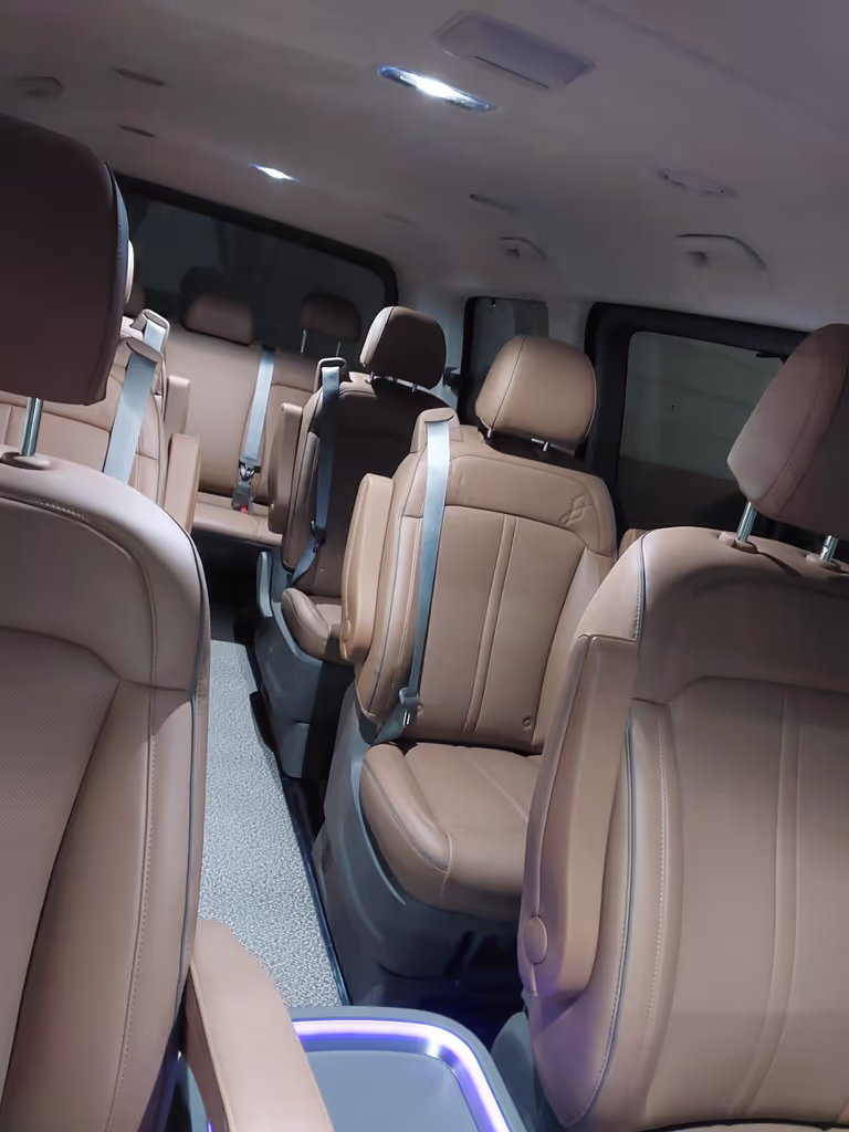 Seoul Private Tour - Staria Lounge