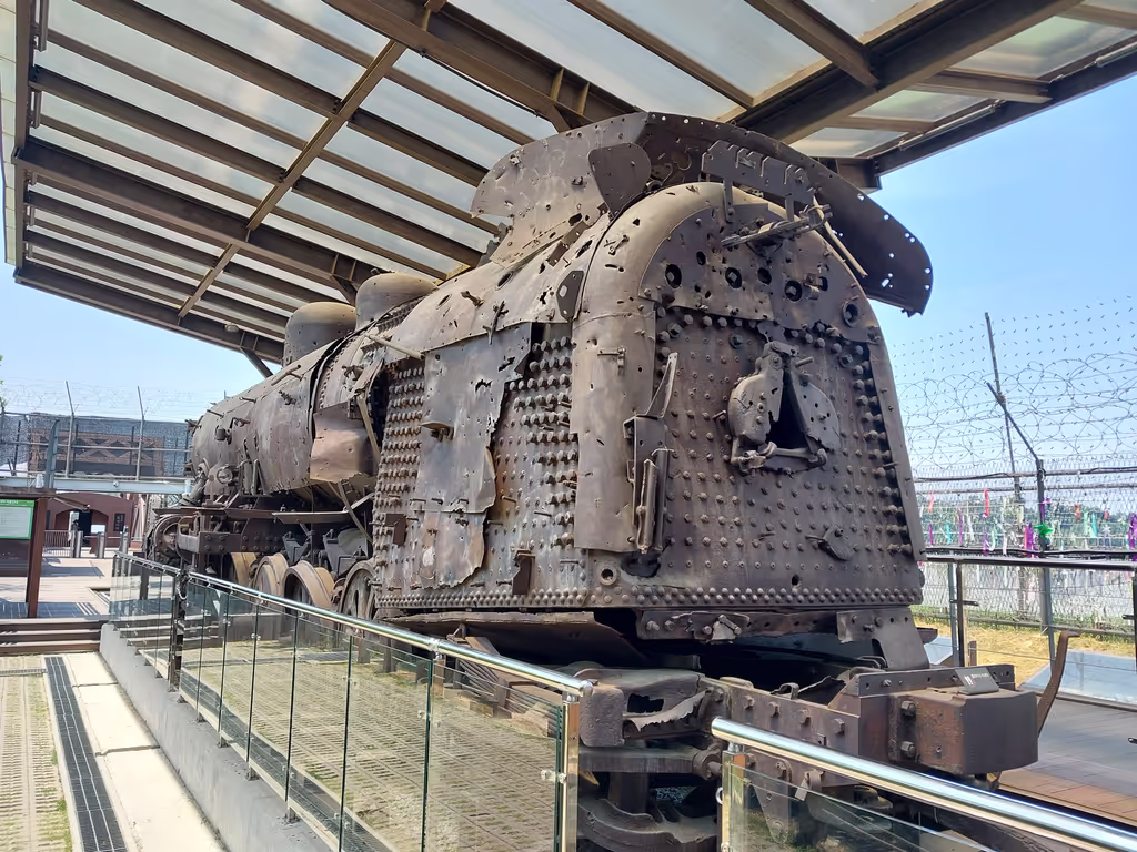Seoul Private Tour - Locomotive in Imjingak Park