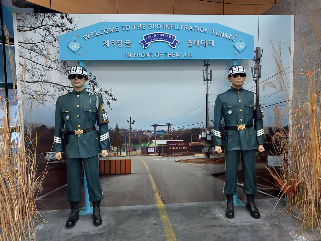 Seoul Private Tour - Photo spot at the 3rd Tunnel