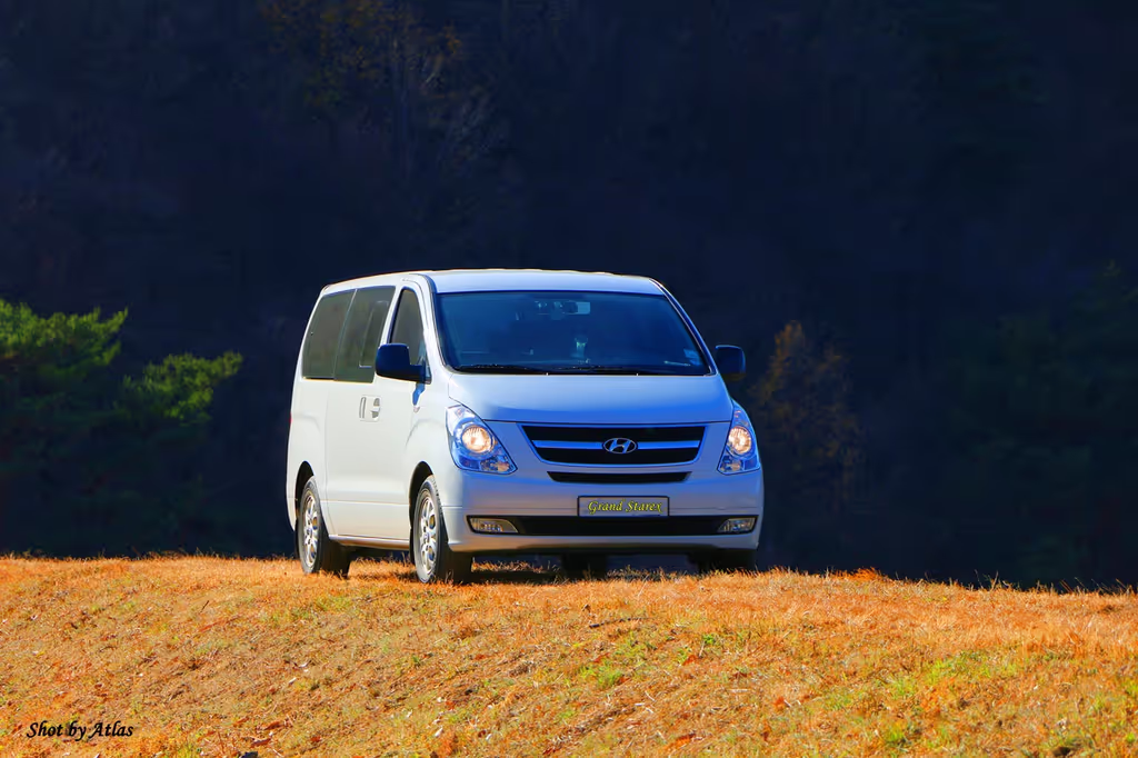 Seoul Private Tour - Hyundai Motor's Grand Starex