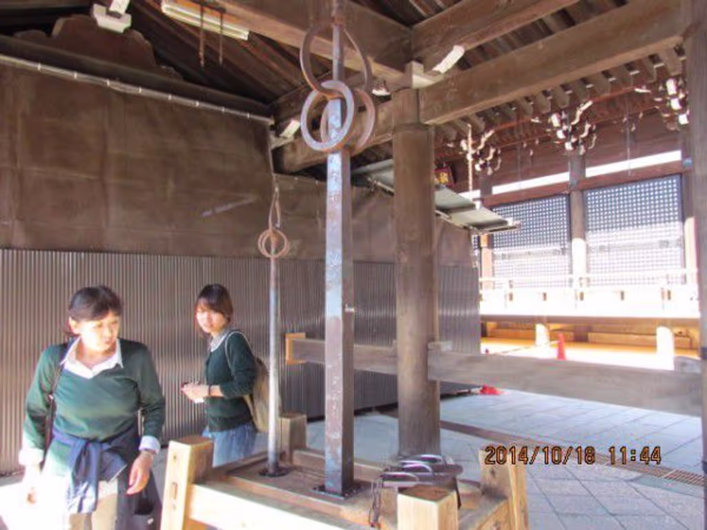 Kyoto Private Tour - Benkei's nail-mark at Kiyomizu Temple
