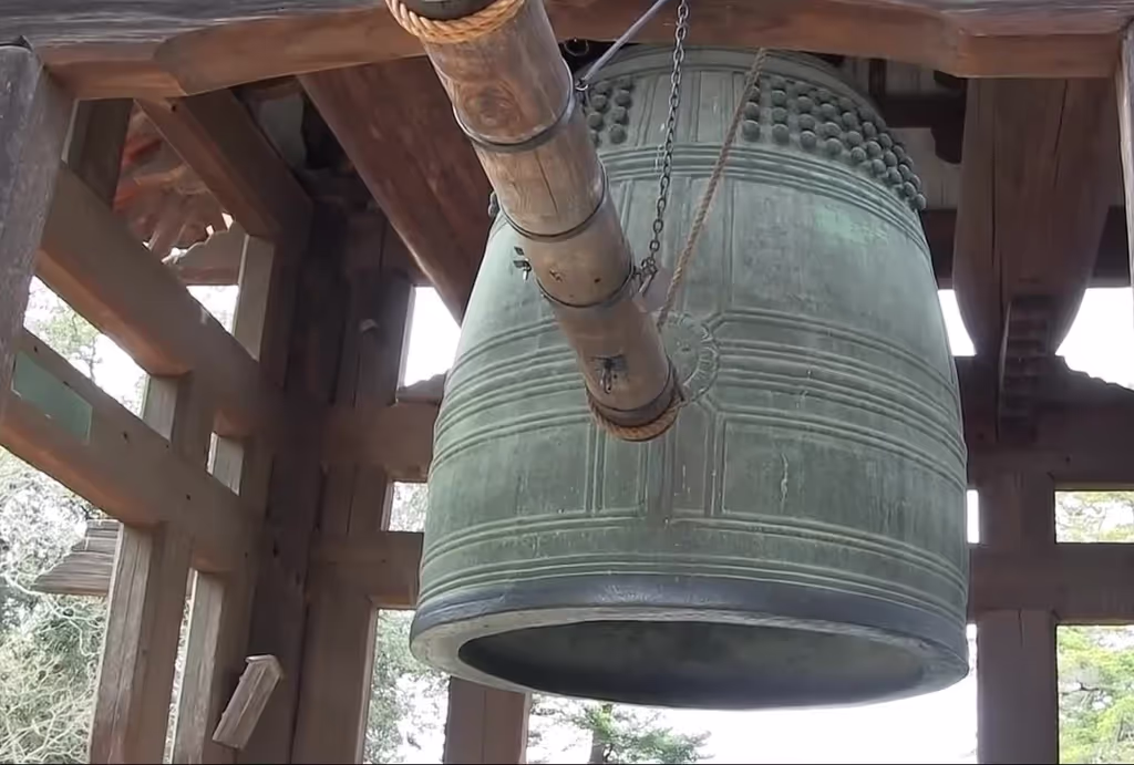 Nara Private Tour - Largest historic temple bell, Todaiji Temple, Nara