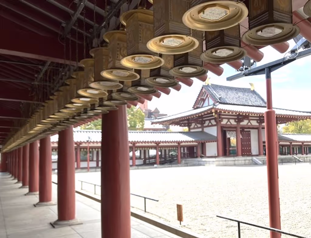 Osaka Private Tour - Colonnade in Shitennouji Temple
