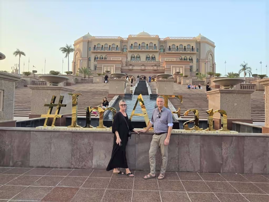 Abu Dhabi Private Tour - Emirates Palace Abu Dhabi