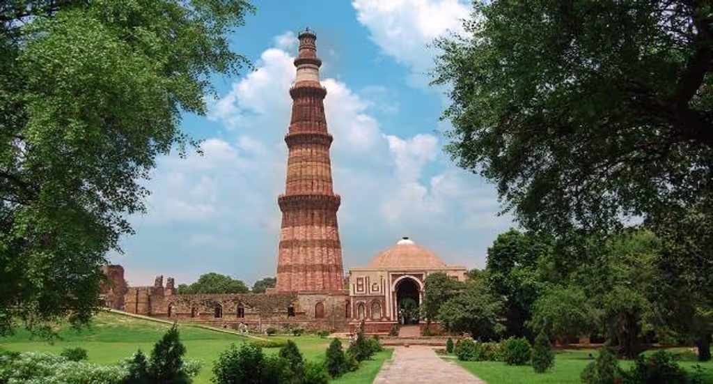 Delhi Private Tour - Park view