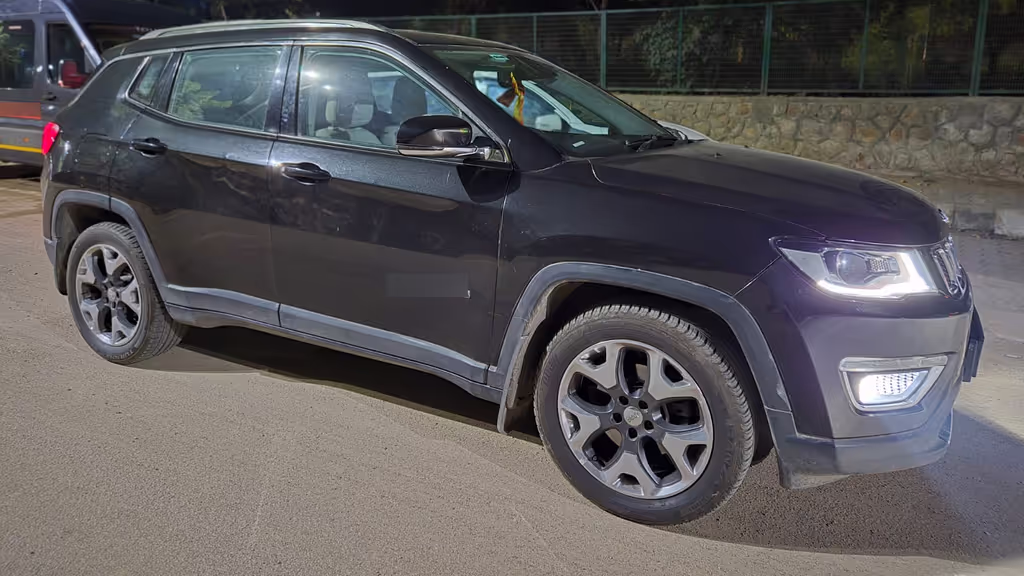 Delhi Private Tour - 4 Seater Jeep Compass
