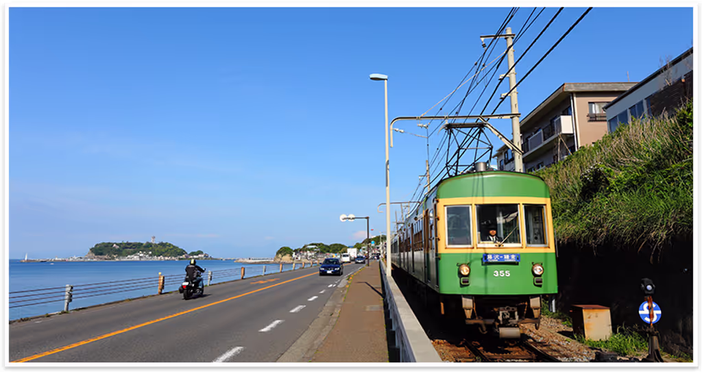 Tokyo Private Tour - Enoshima Line Scenic Railway