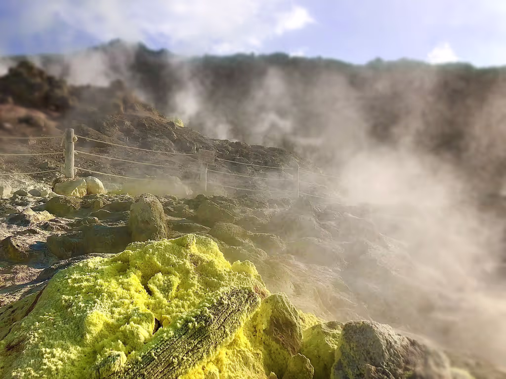 Hokkaido Private Tour - Mt.Ioh, Sulfur Mountain
