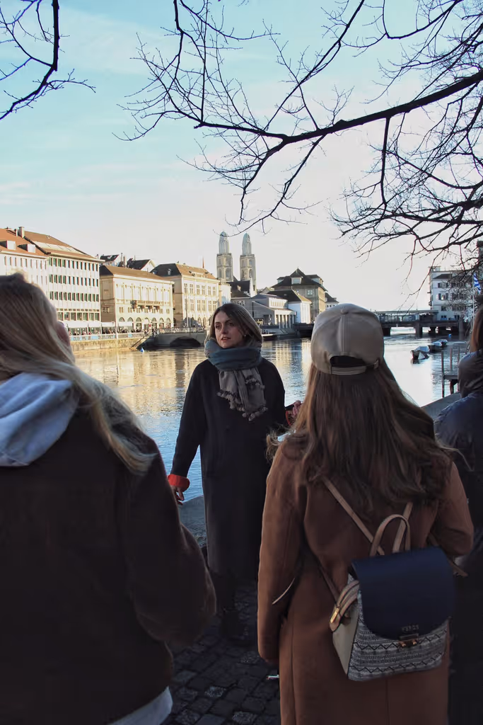 Zurich Private Tour - Schipfe