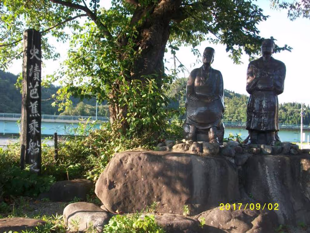 Yamagata Private Tour - The Statue of Matsuo Basho, Haiku Poem Master
(Motoaikai)
