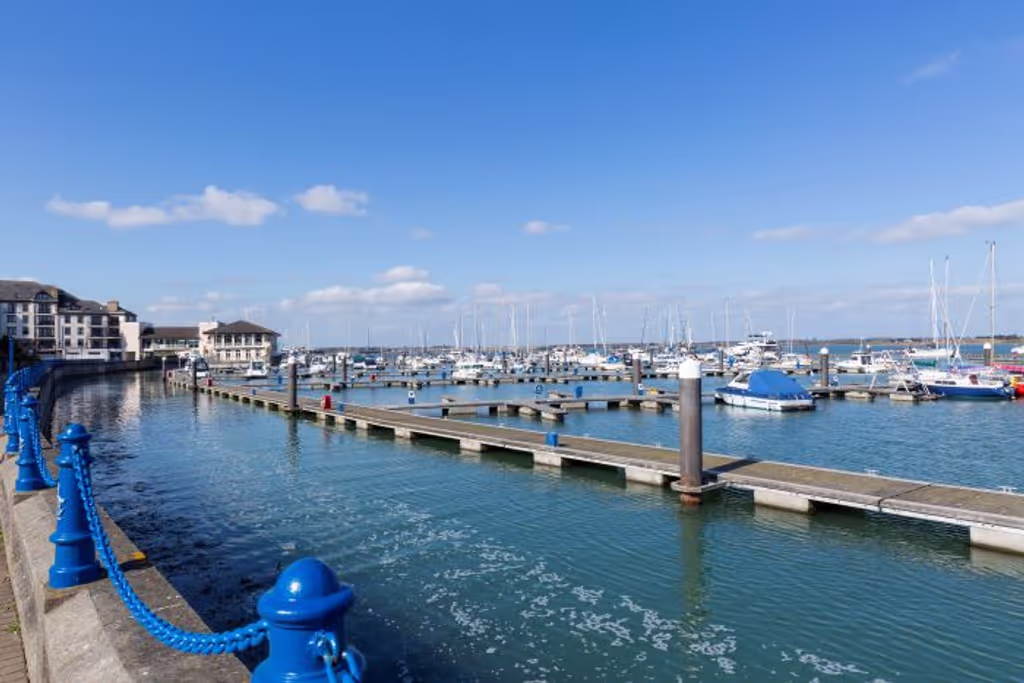 Dublin Private Tour - Malahide Marina