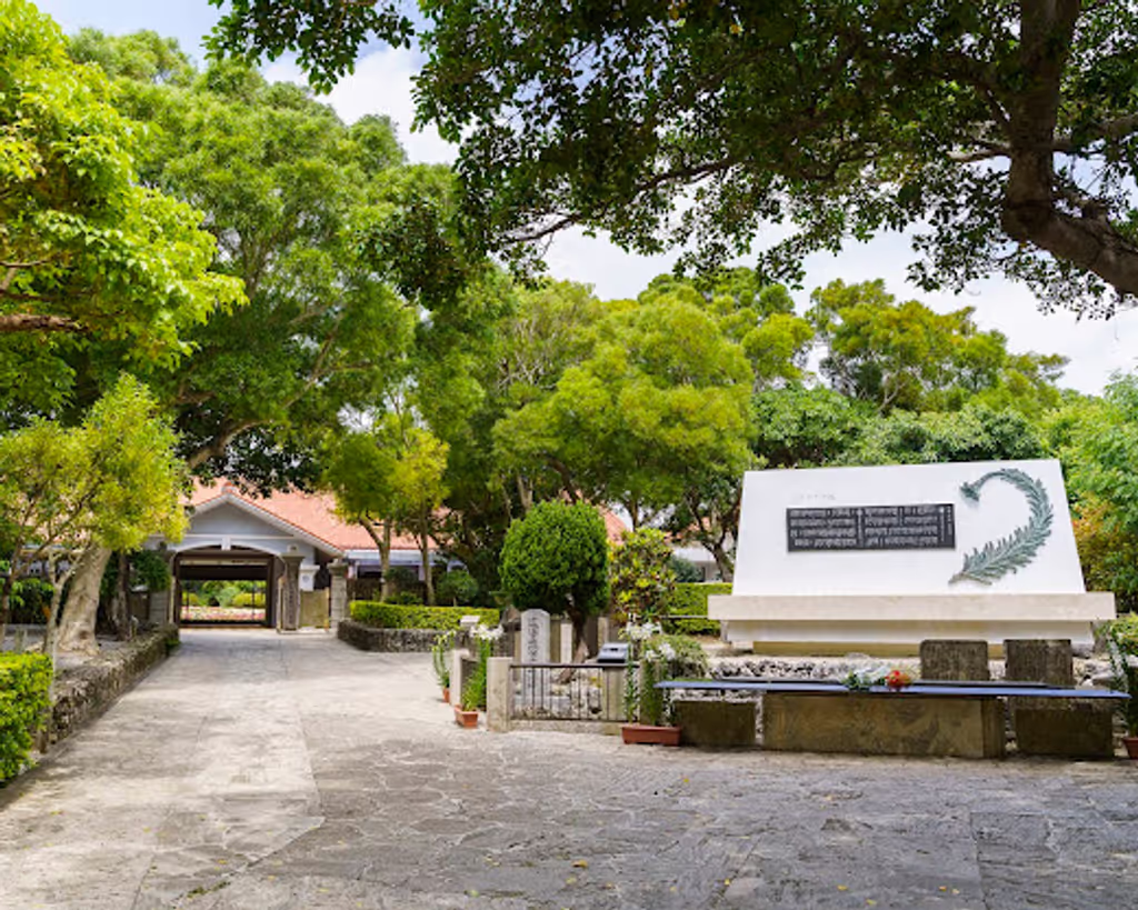 Okinawa Main Island Private Tour - Himeyuri Student Nurse Monument and Museum