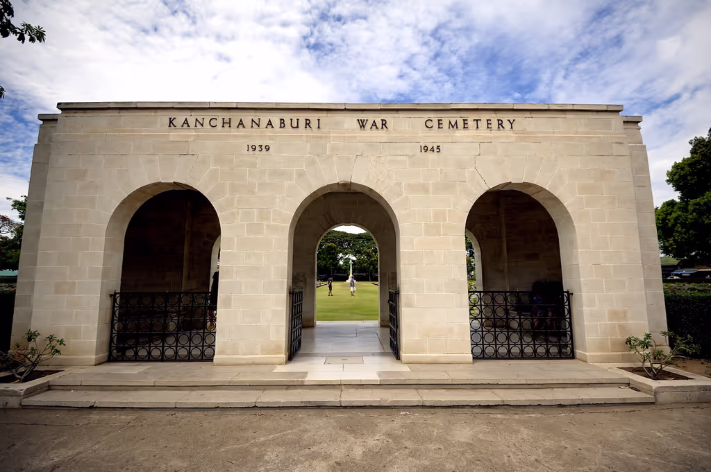 Bangkok Private Tour - Kanchanaburi War Cemetery