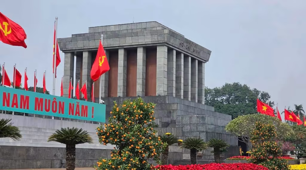 Hanoi Private Tour - Ho Chi Minh Mausoleum