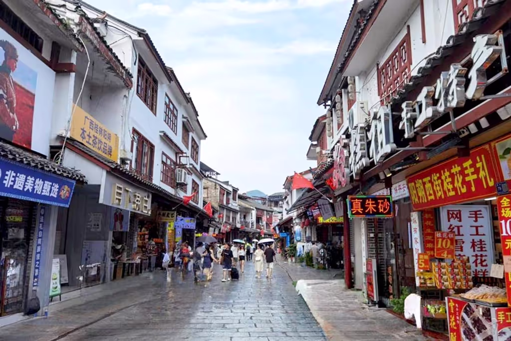 Guilin Private Tour - Yangshuo West Street