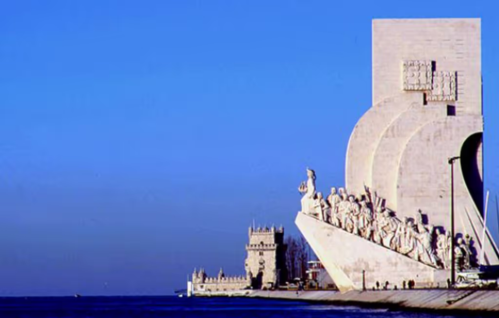 Lisbon Private Tour - Discoveries Monument
