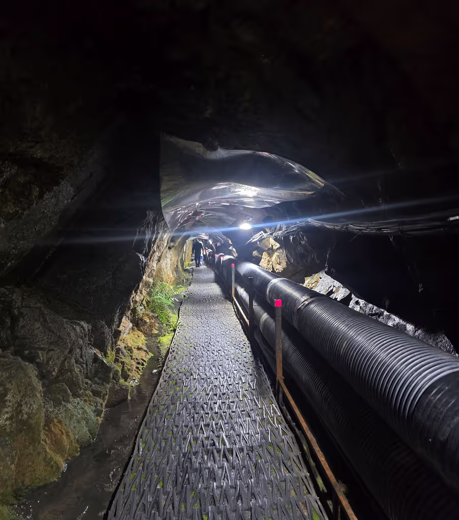 Seoul Private Tour - Inside teh 2nd tunnel