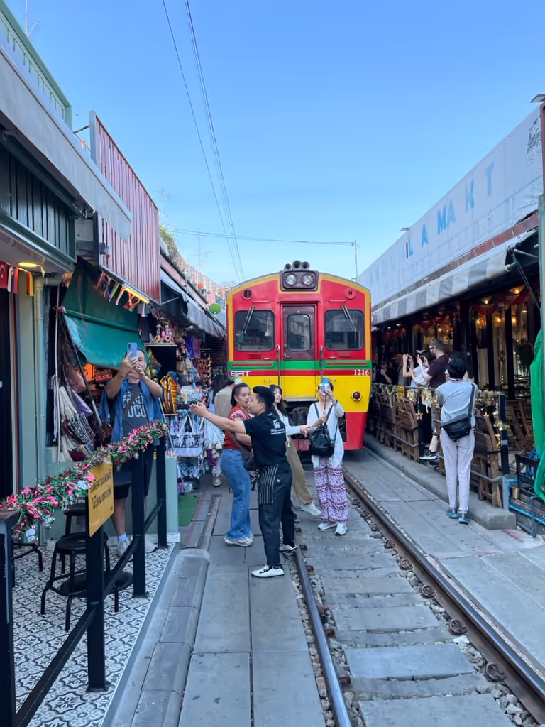 Bangkok Private Tour - Maeklong Railway Market