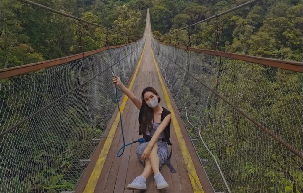 Bandung Private Tour - Suspension Bridge