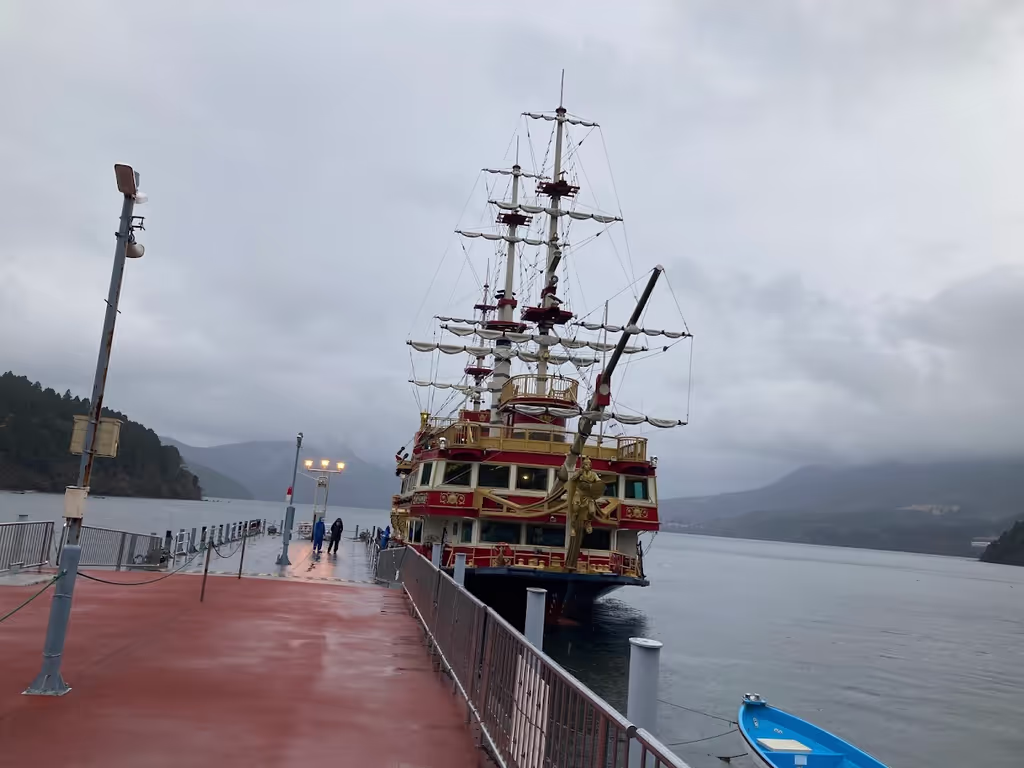 Tokyo Private Tour - pirate ship