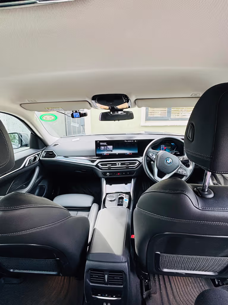 Dublin Private Tour - Tour Vehicle