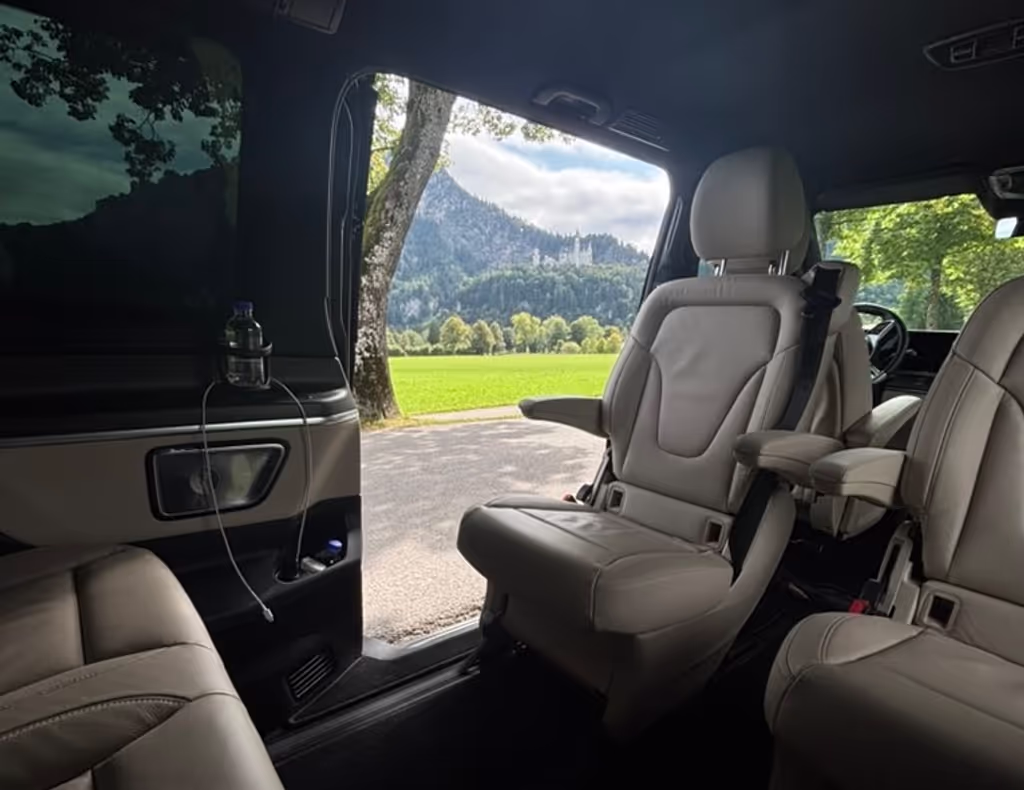 Munich Private Tour - MB V-Class