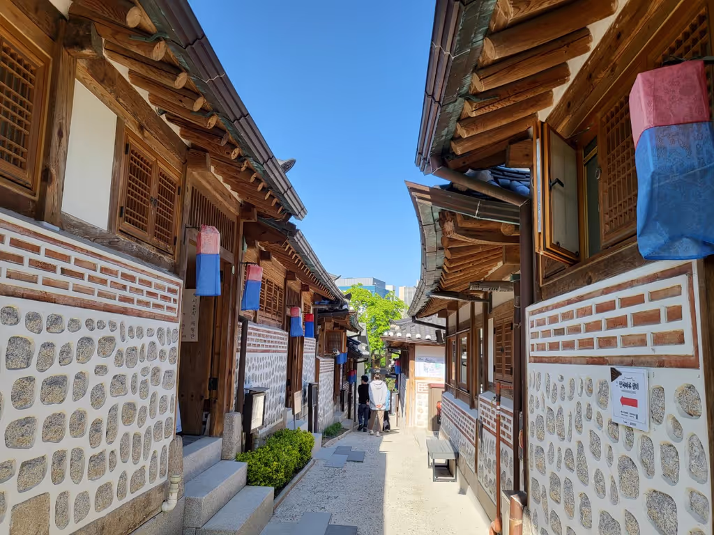 Seoul Private Tour - Donuimun Museum Village