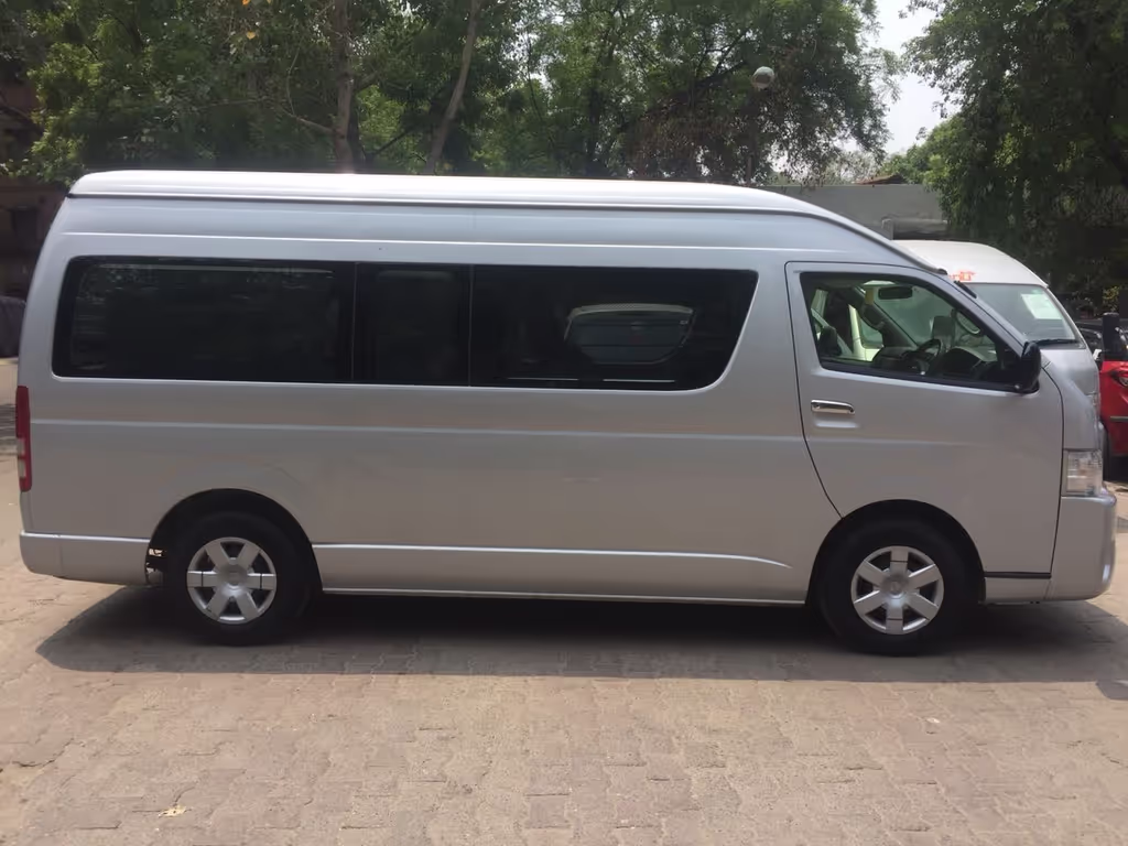 Delhi Private Tour - Luxury Cab Hiace