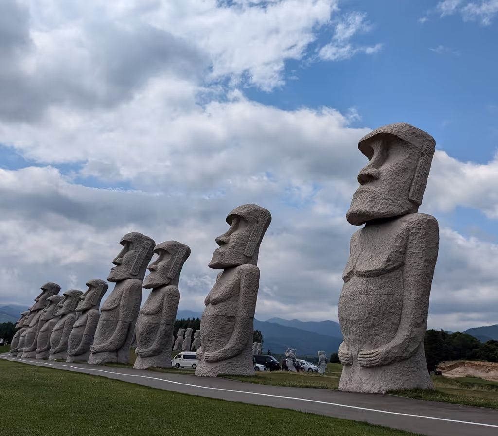 Sapporo Private Tour - Maoi Statues