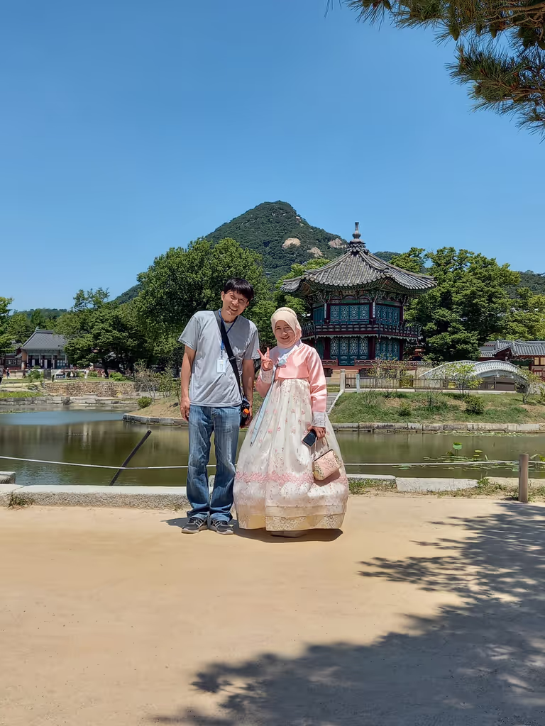 Seoul Private Tour - Hyangwon pond