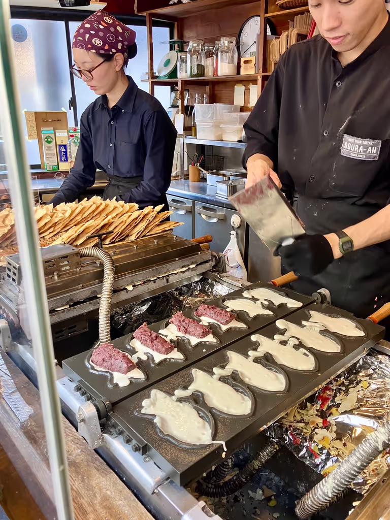 Tokyo Private Tour - Taiyaki at Kyodo station
