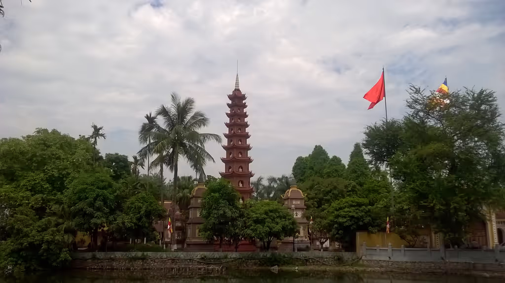 Hanoi Private Tour - Tran Quoc pagoda-oldest pagoda in Hanoi