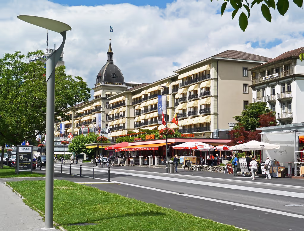 Interlaken Private Tour - Hotel Victoria Jungfrau in Interlaken