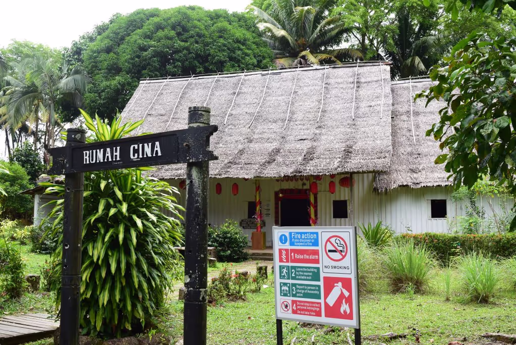 Sarawak Private Tour - Chinese Farm House
