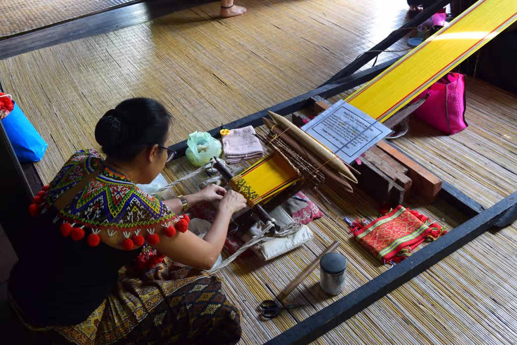 Sarawak Private Tour - Living museum in Iban Longhouse