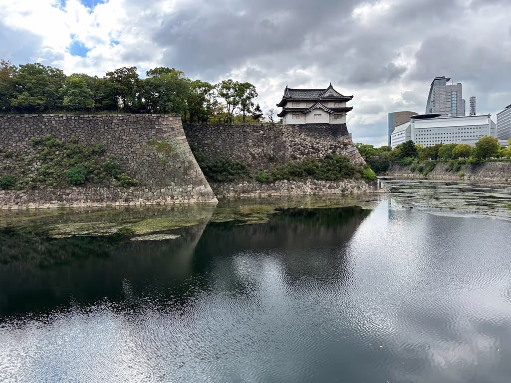 Osaka Private Tour - Yagura and stone wall and moat