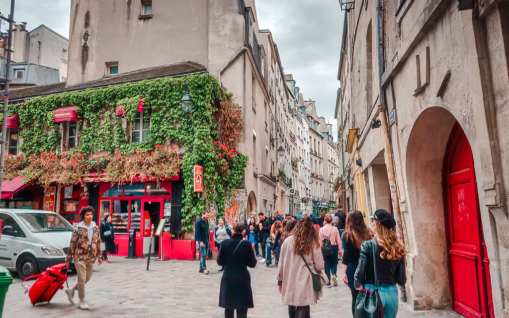 Ile-de-France Private Tour - Rue des Rosiers