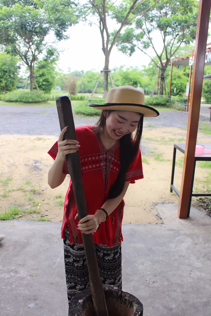 Bangkok Private Tour - Learn Thai cooking & participate in cultural works