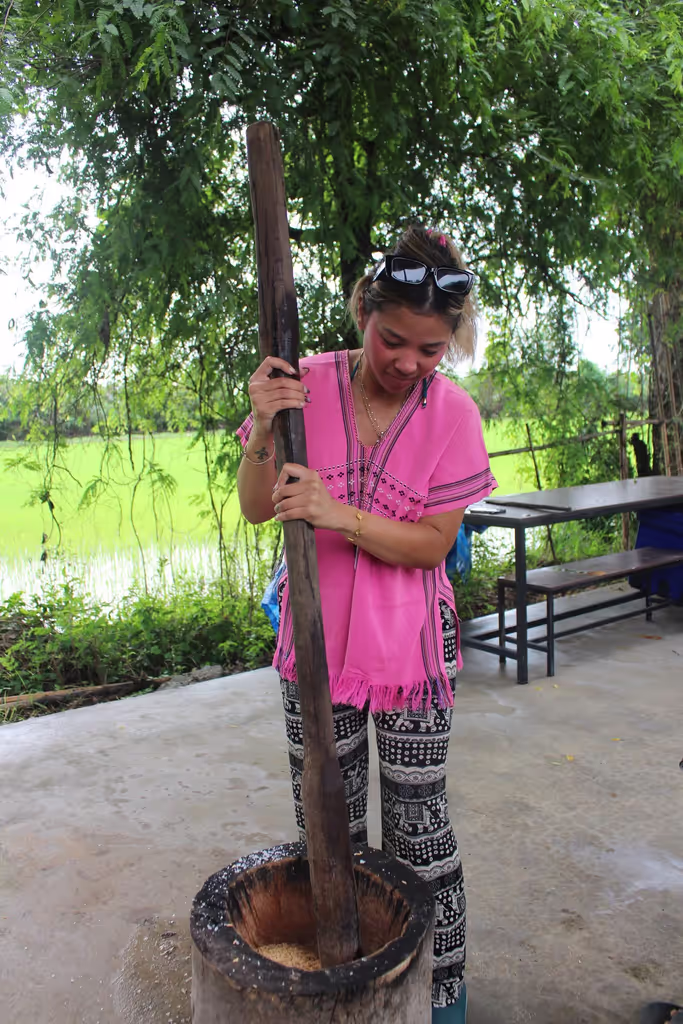 Bangkok Private Tour - Learn Thai cooking & participate in cultural works