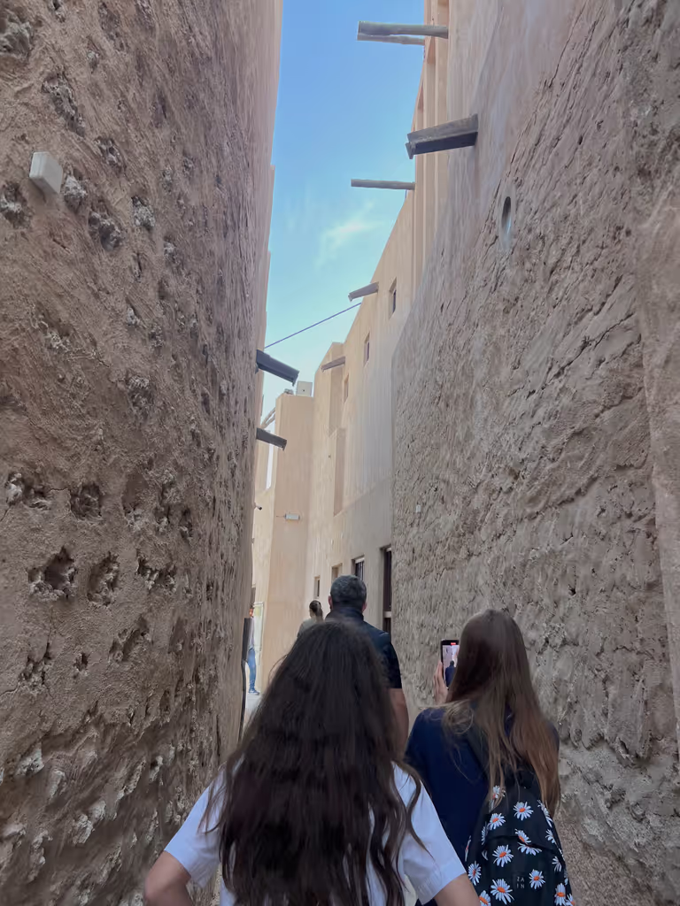 Abu Dhabi Private Tour - #alfahidihistorical neighborhood