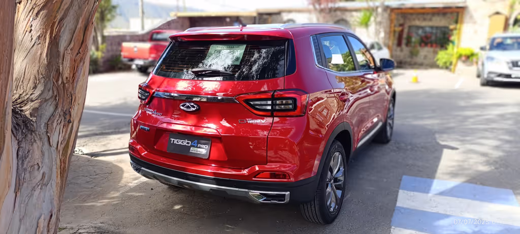 Quito Private Tour - Car back