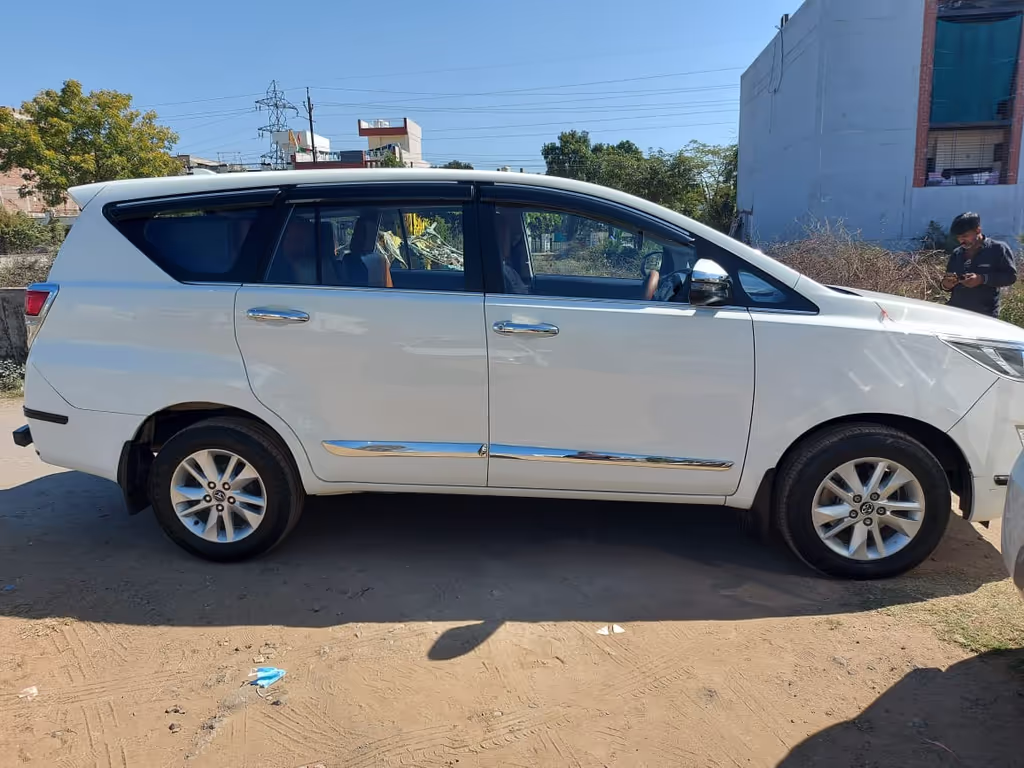 Delhi Private Tour - Toyota Crysta car