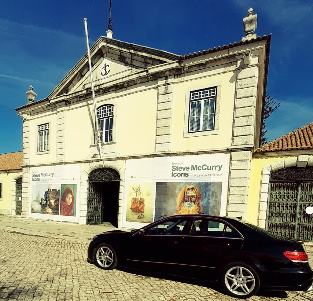 Lisbon Private Tour - Car transport
