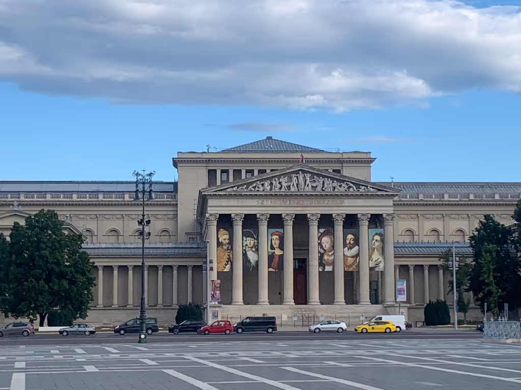 Budapest Private Tour - Museum of Fine Arts