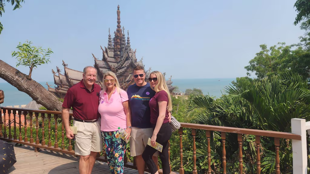 Pattaya Private Tour - The Sanctuary of Truth