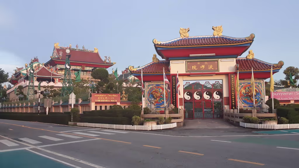 Pattaya Private Tour - Vihan Sien (Anek Kuson Sala)