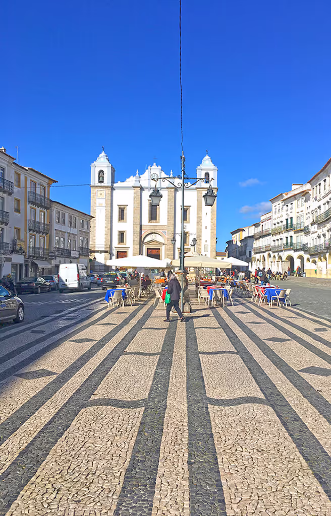 Lisbon Private Tour - main square Praça do Giraldo